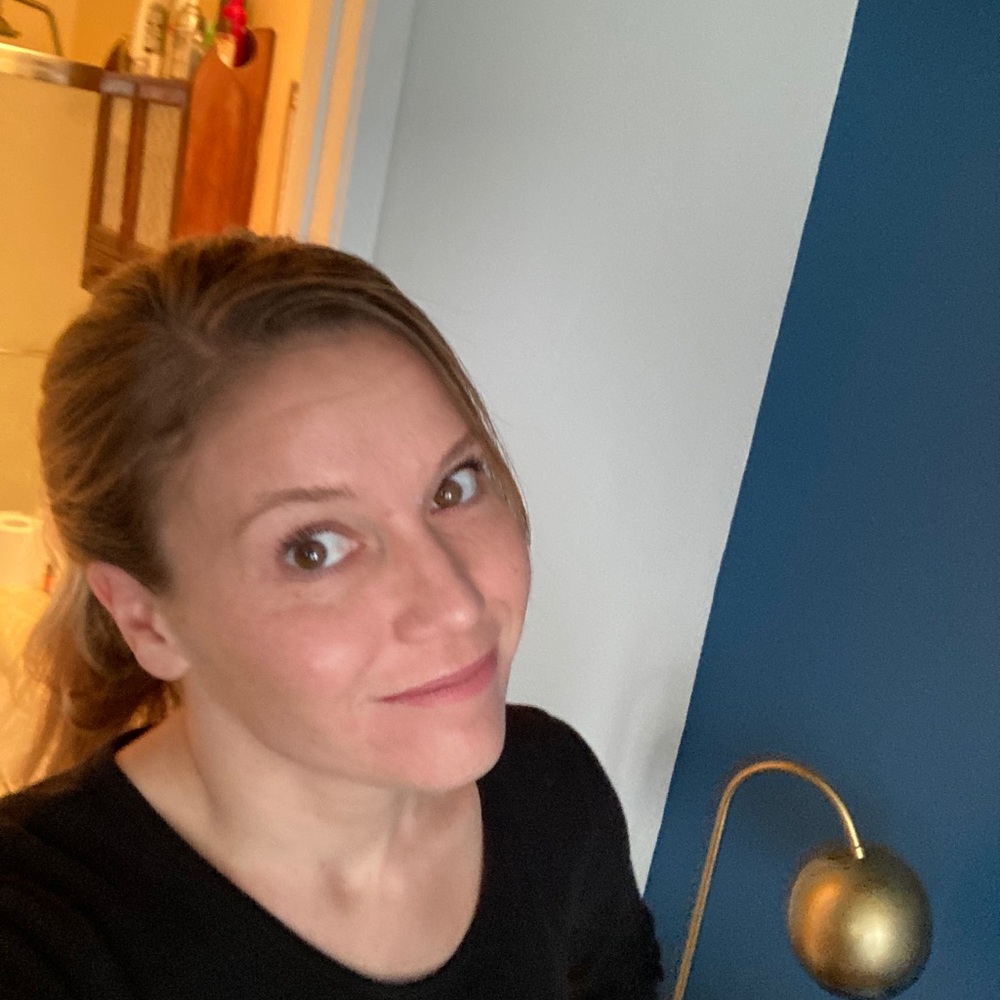 Meet your Posher, Lara